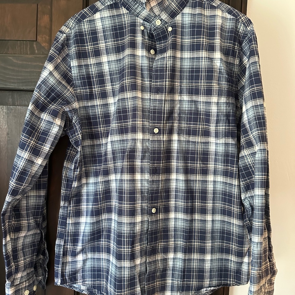 Goodfellow & Co Blue and White Casual Button Down Shirt